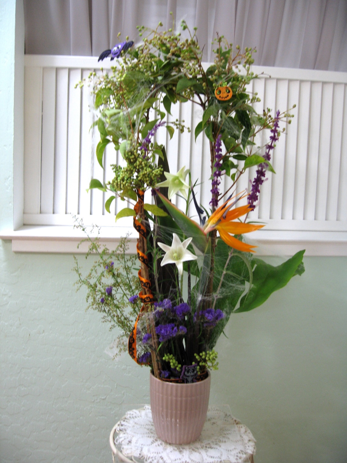 生徒作品 １０～１１月/２４年 by A.O.,F.M.,I.H.,J.N.,J.W.,K.W.,M.O.,M.T.,R.T.,S.S. and T.I. 